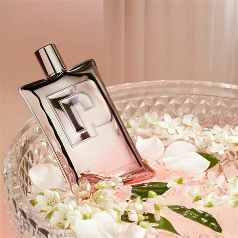 Blossom Me Rabanne for women and men .